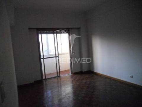 Apartamento no cacem