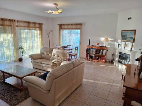 Apartamento t3 com garagem - vila nova de santo andré