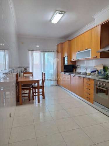 Apartamento t3 com garagem - vila nova de santo andré