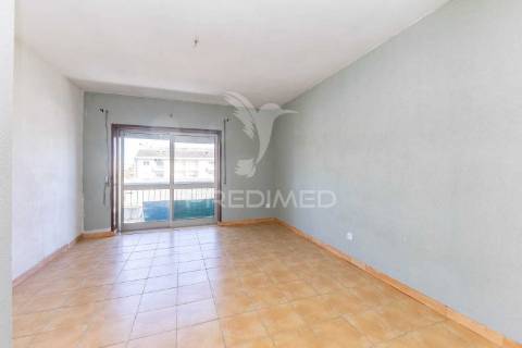 Apartamento t2+1(+2) com garagem box em rio tinto