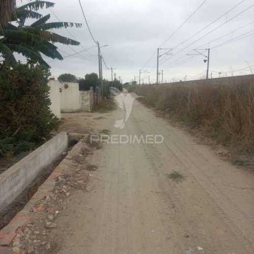 Vende se terreno com 2 moradias pinhal novo 150.000€