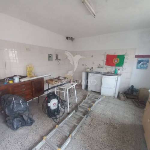 Vende se terreno com 2 moradias pinhal novo 150.000€