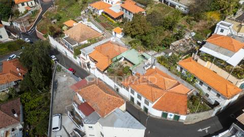 Moradia t3 no funchal - ilha da madeira