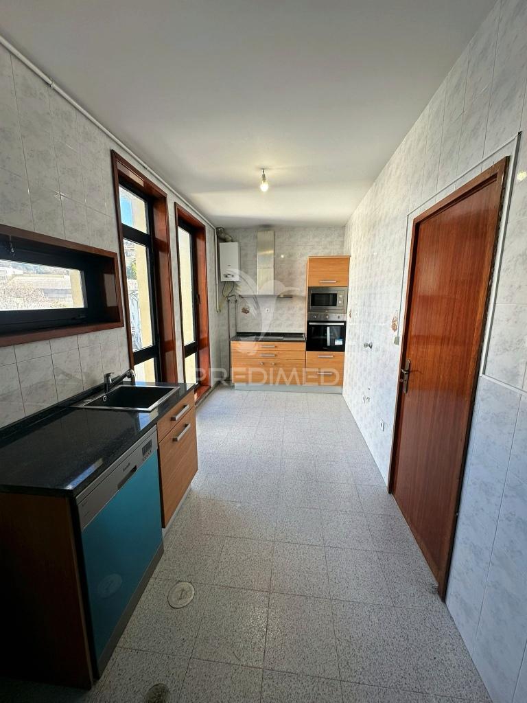 Apartamento t3 em vila pouca de aguiar - vila real
