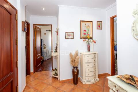 Apartamento  t2+1 almada