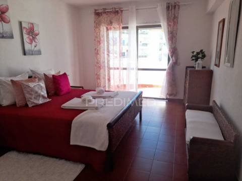 Apartamento t2 com piscina em condomínio privado - montechoro