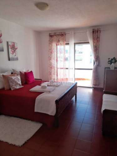 Apartamento t2 com piscina em condomínio privado - montechoro