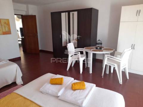 Apartamento t2 com piscina em condomínio privado - montechoro