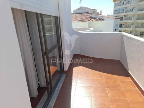Apartamento t2 com piscina em condomínio privado - montechoro