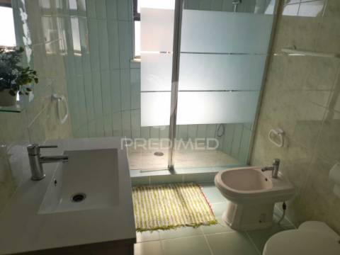 Apartamento t2 com piscina em condomínio privado - montechoro