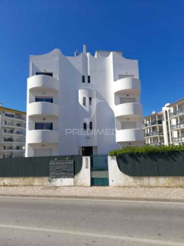 Apartamento t2 com piscina em condomínio privado - montechoro