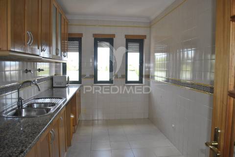 Apartamento t2 quinta dos canários- caldas da rainha