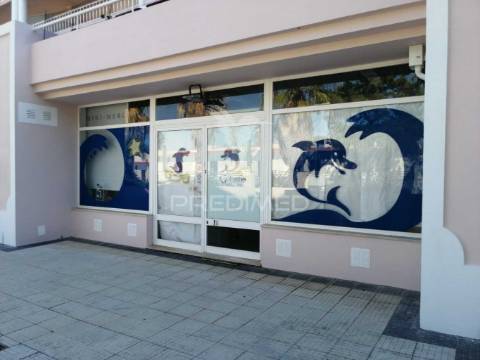 Loja | espaço comercial na urbanização soltroia - setúbal
