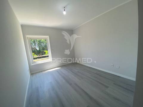 Apartamento t3 c/ suite e garagem fechada esgueira