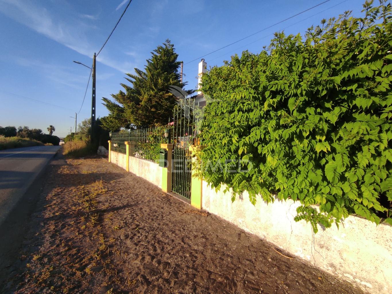 Quinta com moradia t3 + oficina auto em beringel