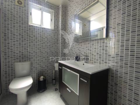 Quinta com moradia t3 + oficina auto em beringel
