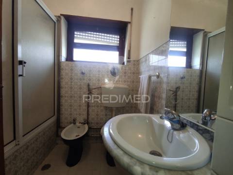 Quinta com moradia t3 + oficina auto em beringel