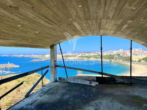 Moradia com vista mar em construção