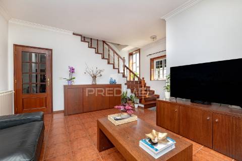 Moradia geminada t3+1 em excelente estado – quinta do ribeiro, braga