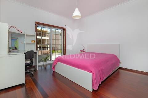 Moradia geminada t3+1 em excelente estado – quinta do ribeiro, braga