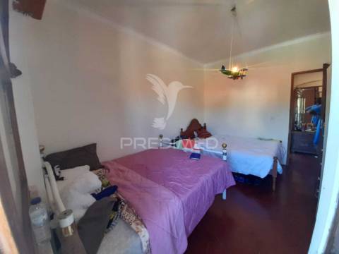 Apartamento t2 com arrecadação ,massamá.