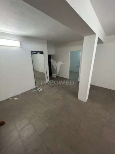 Loja para arrendamento em vagos – 78 m² | dois andares