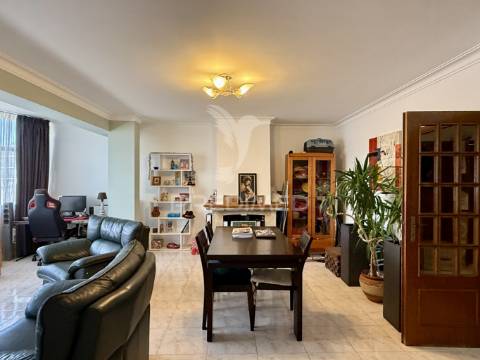 Apartamento t3, excelente localização e boa exposição solar – fátima