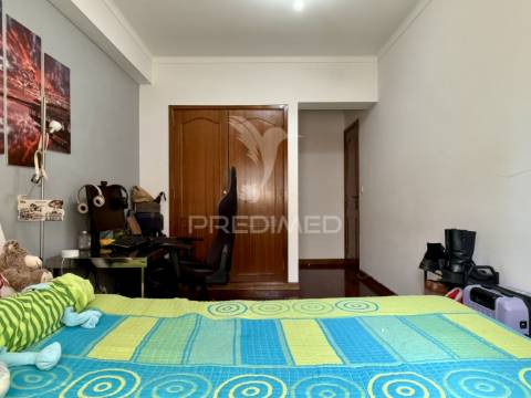 Apartamento t3, excelente localização e boa exposição solar – fátima