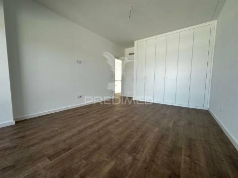 Moradia de luxo t4 com piscina elvas