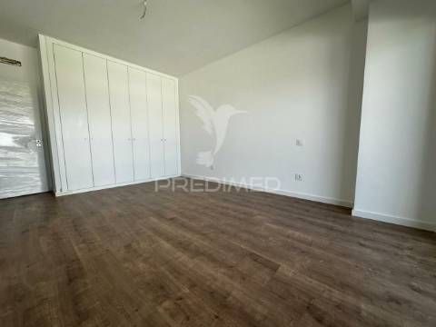Moradia de luxo v3 com piscina elvas