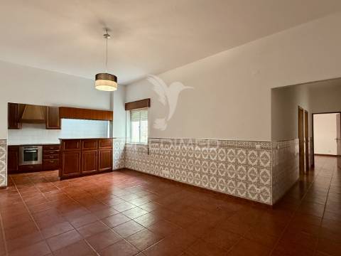 Apartamento t2 (para investimento) - mira de aire, porto de mós