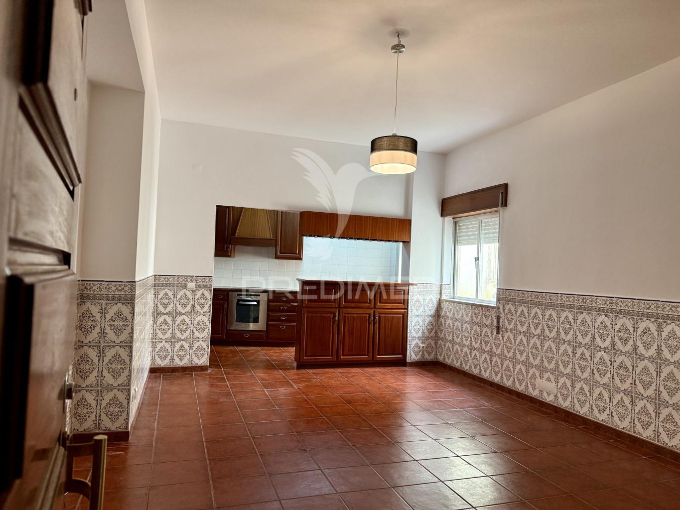 Apartamento t2 (para investimento) - mira de aire, porto de mós