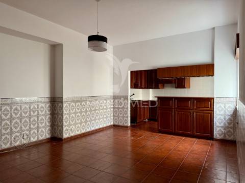 Apartamento t2 (para investimento) - mira de aire, porto de mós