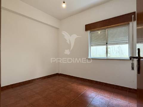 Apartamento t2 (para investimento) - mira de aire, porto de mós