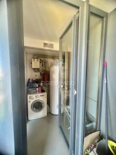 Apartamento t4 com 2 suites e parqueamento