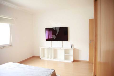 Moradia t4 para arrendamento lourinhã