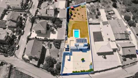 Moradia ecológica moderna com piscina, perto das caldas da rainha