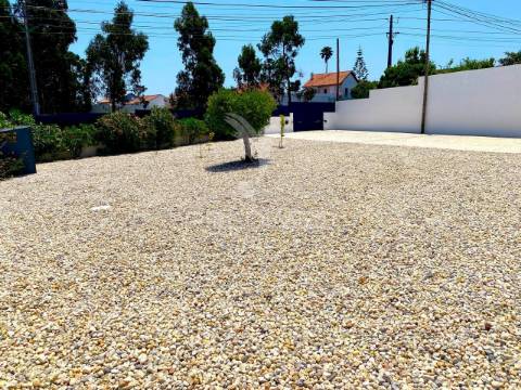 Moradia ecológica moderna com piscina, perto das caldas da rainha
