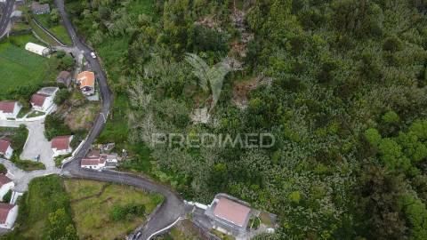 Terreno exclusivo com vista panorâmica – vila das velas, ilha de são jorge