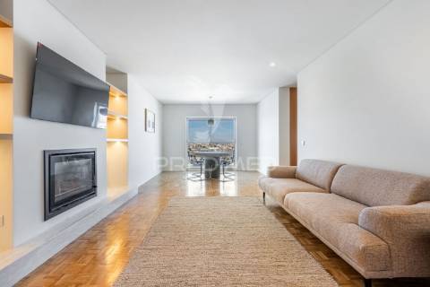 Apartamento t3 com vistas panorâmicas em paranhos