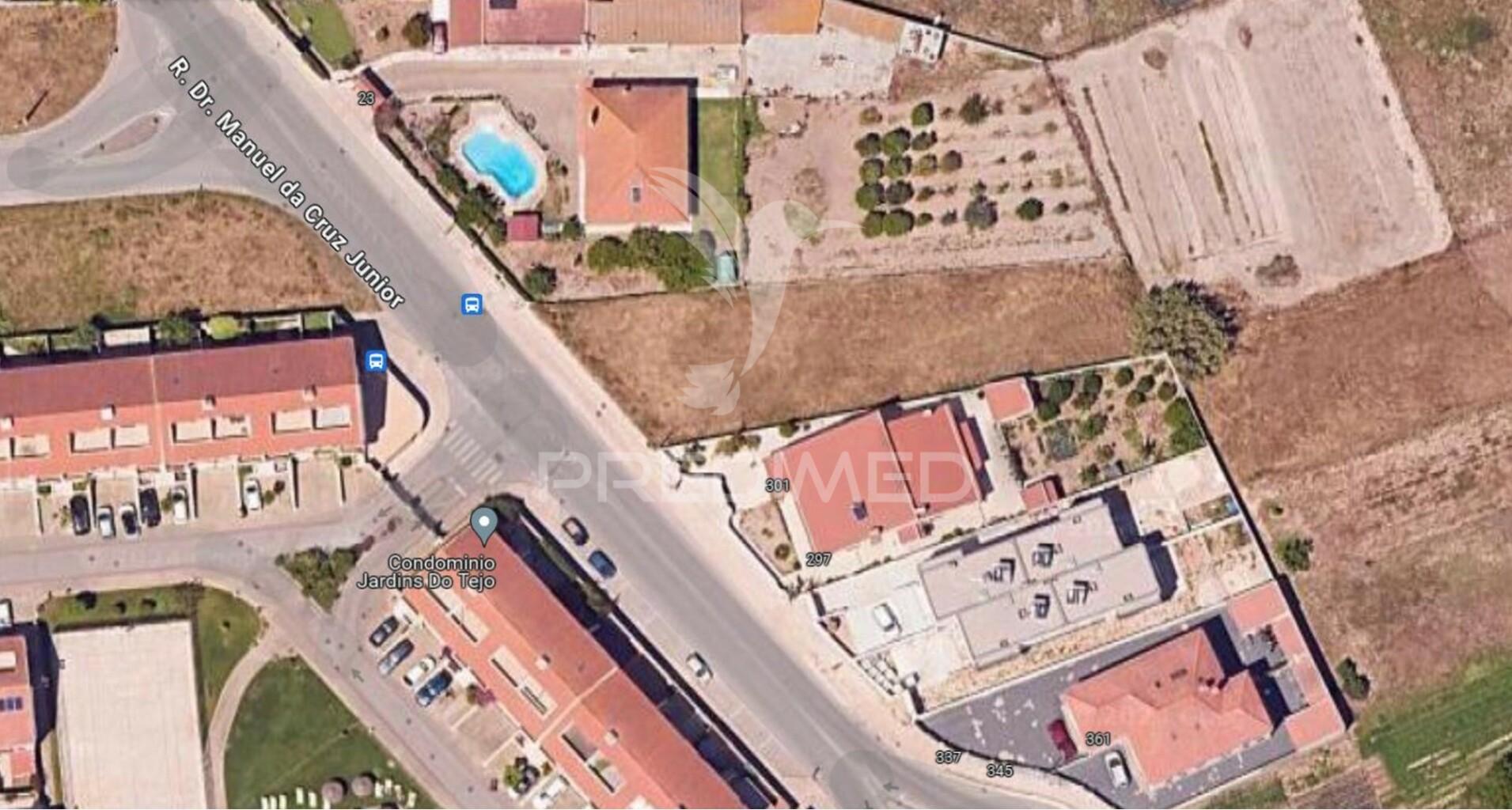 Reservado -terreno com 1030 m2 com viabilidade de construção