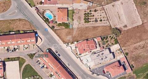 Reservado -terreno com 1030 m2 com viabilidade de construção