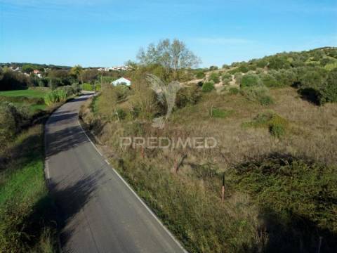 Terreno rústico com 15.530 m² em arneiro das milhariças