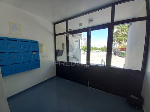 Apartamento t2 na cidade sol