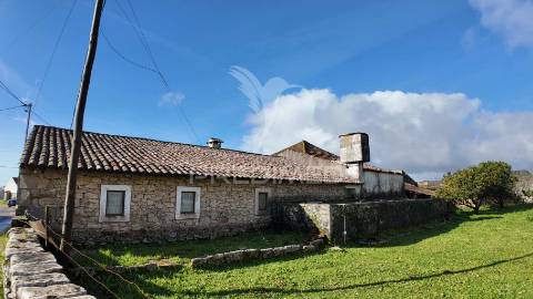 Moradia t3 na serra de santo antónio, alcanena!