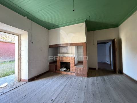 Moradia t3 na serra de santo antónio, alcanena!