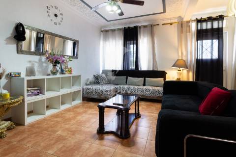 Moradia independente na rua cesário verde - miratejo - corroios - 420.000€