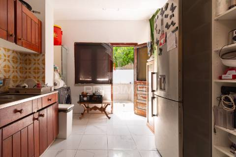 Moradia independente na rua cesário verde - miratejo - corroios - 420.000€