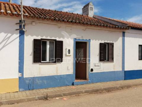 Moradia t3, excelente investimento, alvalade do sado, mimosa