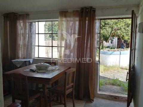 Moradia t3, excelente investimento, alvalade do sado, mimosa
